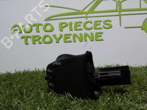 Used Switch FORD FIESTA V (JH_, JD_) 1.4 TDCi (68 hp) 21182436