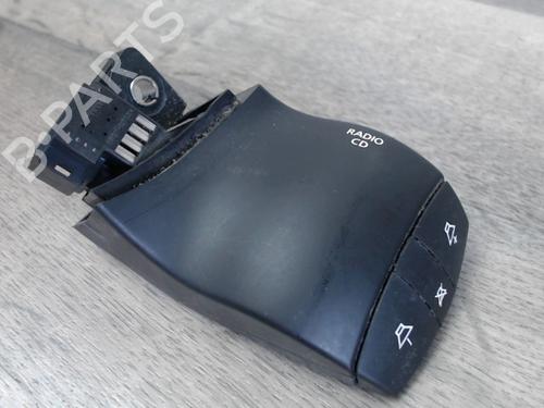 switch-renault-koleos-i-hy_-2008-27281927 main image