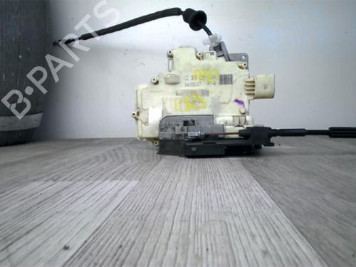 Rear right lock VW PASSAT B6 (3C2) 2.0 TDI | BP25618588C99 