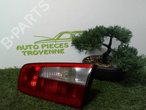 Højre baglygte bagklap RENAULT LAGUNA II (BG0/1_) 1.9 dCi (BG08, BG0G) (120 hp) 21182235