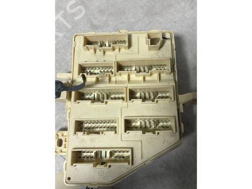 Boîte à Fusibles KIA CARENS III MPV (UN) 2.0 CRDi 140 | BP30807977E1