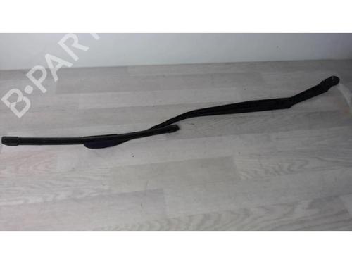 Front windshield wiper arm HYUNDAI TUCSON (JM) 2.0 CRDi | BP21183042C143 