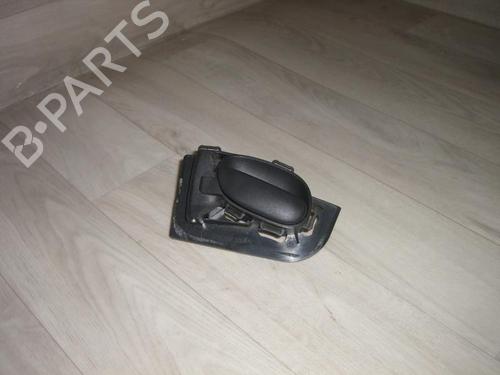 Venstre bak invendig håndtak PEUGEOT 206 Hatchback (2A/C) 1.6 16V (109 hp) 24021277
