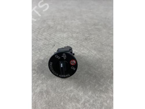 Switch RENAULT CLIO IV (BH_) 1.5 dCi 75 | BP22647424I30 