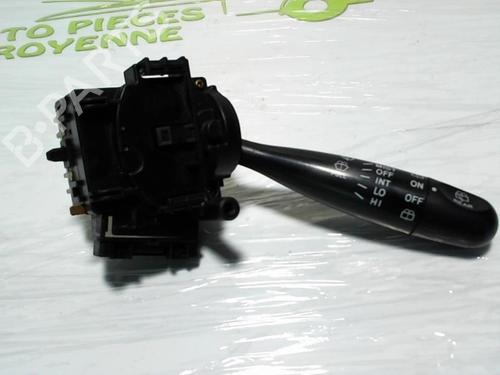 Used Switch Switch TOYOTA YARIS (_P1_) 1.0 (SCP10_, SCP10R) (65 hp) 31638266 31638266