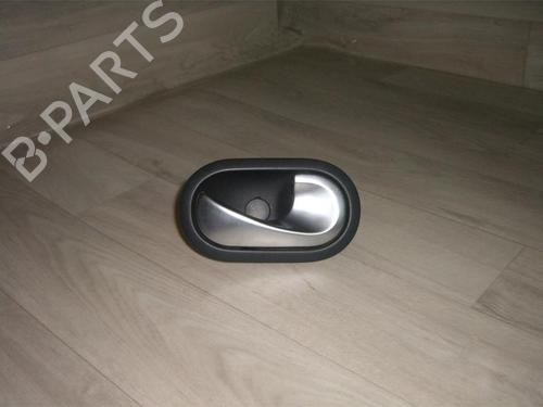 Højre bagtil invendig håndtag RENAULT MEGANE II (BM0/1_, CM0/1_) 1.5 dCi (BM1E, CM1E) (106 hp) 24023697