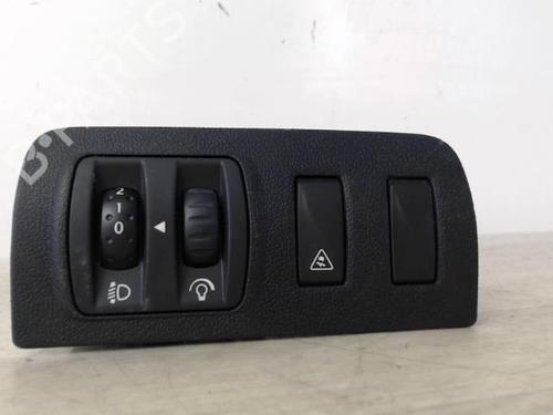 Switch RENAULT MEGANE III Hatchback (BZ0/1_, B3_) 1.5 dCi | BP24027145I30