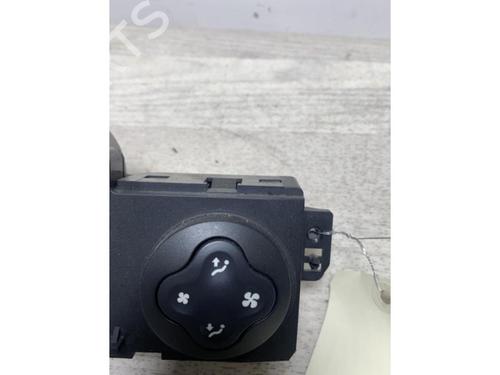 Climate control RENAULT CLIO III (BR0/1, CR0/1) 1.5 dCi (BR1C, CR1C) | BP28118631I5 