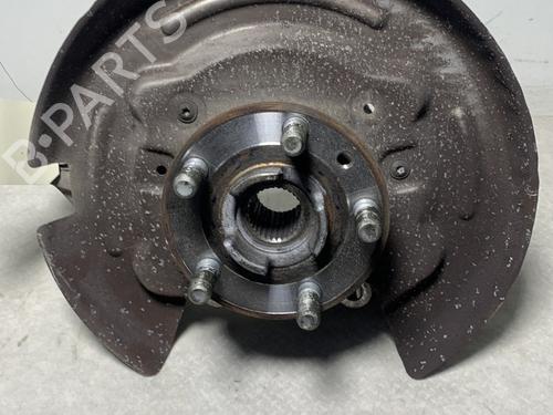 Used Left rear steering knuckle LAND ROVER RANGE ROVER EVOQUE (L538) 2.2 D 4x4 (190 hp) 30807702