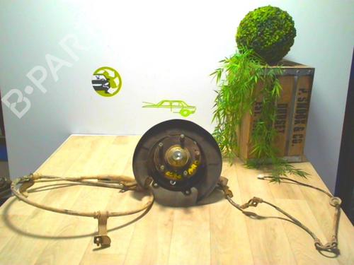 Used Right rear steering knuckle HYUNDAI TUCSON (JM) 2.0 CRDi (113 hp) 24023358
