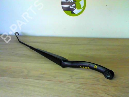 Used Front windshield wiper arm PEUGEOT 307 (3A/C) 1.6 HDi (90 hp) 21182597
