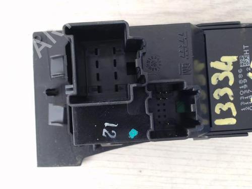 Right front window switch OPEL ASTRA J (P10) 2.0 CDTI (68) | BP21183032I26