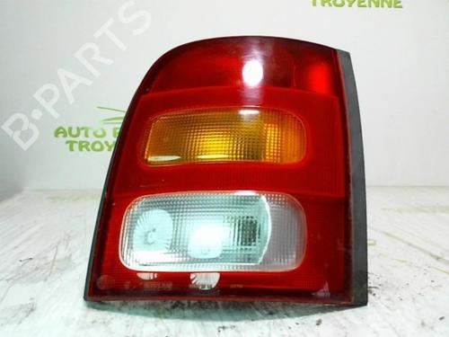 Used Right taillight NISSAN MICRA II (K11) 1.0 i 16V (54 hp) 21181708