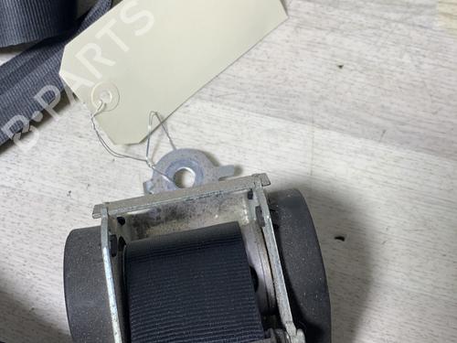 rear-left-seatbelt-dacia-sandero-2008-29639063 main image