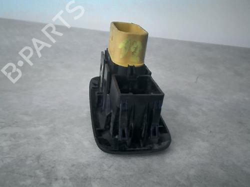 Used Right rear window switch FORD FIESTA VI (CB1, CCN) 1.4 TDCi (68 hp) 21182723