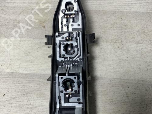 licence-plate-light-renault-scenic-ii-jm01_-2003-2004-2005-2006-2007-2008-2009-2010-29190018 main image