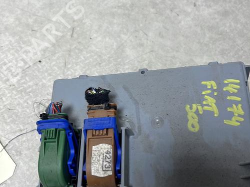 Fuse box FIAT 500 C (312_) 1.4 (312CXC1B, 312AXC1B) | BP32025852E1