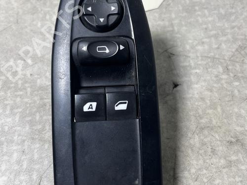 BP32143261I27 main image