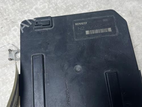 Fuse box RENAULT SCÉNIC II (JM0/1_) 1.5 dCi (JM1E, JM16) | BP31084904E1