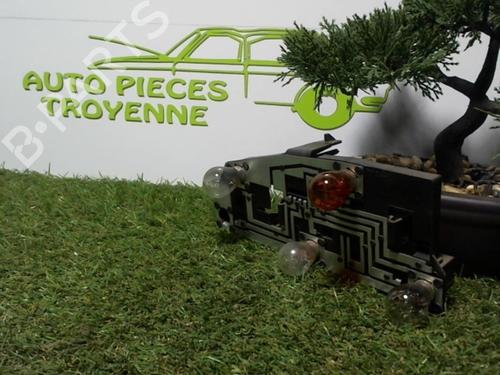 Nummerpladelys PEUGEOT 406 (8B) 2.0 HDI 110 (109 hp) 31638112