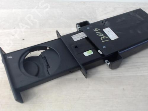 Suporte copos/Objectos BMW 5 (E60) 530 d (218 hp) 28276632