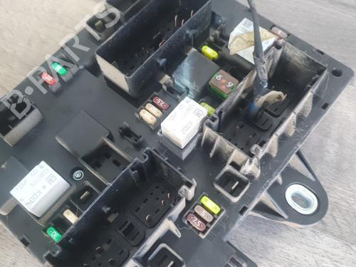 Fuse box OPEL ZAFIRA TOURER C (P12) 2.0 CDTi (75) | BP31058142E1