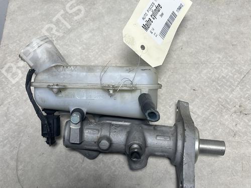 brake-master-cylinder-audi-a2-8z0-2000-2001-2002-2003-2004-2005-30794537 main image