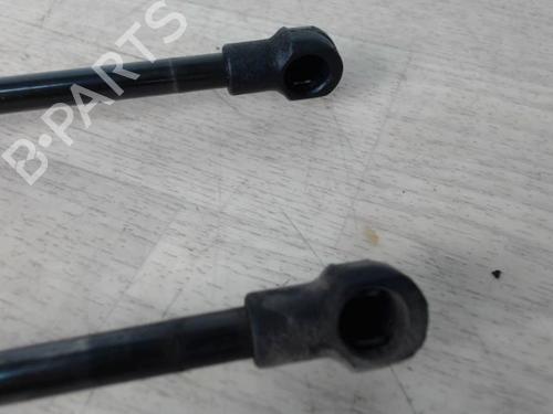 Tailgate lift support VW GOLF V (1K1) 1.9 TDI | BP21183207C138