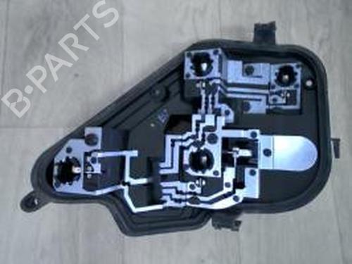 Używane Lampa oświetlenia tablicy rejestracyjnej OPEL ASTRA H (A04) 1.6 (L48) (105 hp) 21181959