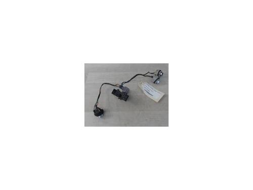 Używane Lampa oświetlenia tablicy rejestracyjnej NISSAN NAVARA NP300 Pickup (D23, D23T) 2.3 dCi 4x4 (D231) (163 hp) 30667153