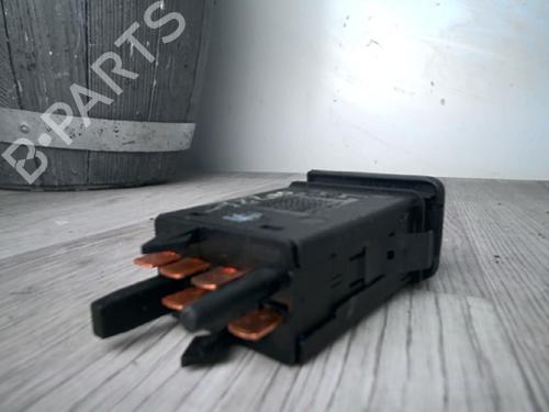 Used Switch VW GOLF IV (1J1) 1.4 16V (75 hp) 25618795