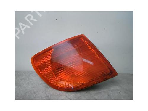 Used Right front indicator MERCEDES-BENZ VITO Bus (W638) 108 CDI 2.2 (638.194) (82 hp) 25618615