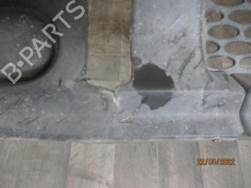 Used Front bumper FORD TRANSIT Van (FA_ _) 2.0 DI (FAE_, FAF_, FAG_) (100 hp) 25618631