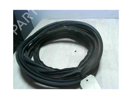 Used Rubber door seal HYUNDAI TUCSON (JM) 2.0 CRDi (113 hp) 30807263