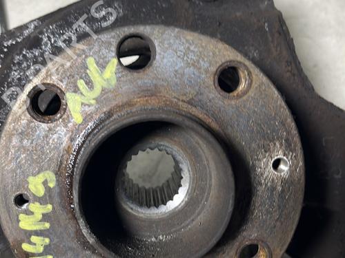 Left front steering knuckle FIAT GRANDE PUNTO (199_) 1.2 | BP30749378M25