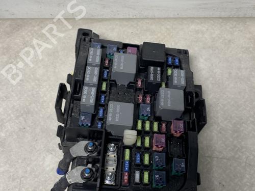 Used Fuse box KIA CARENS III MPV (UN) 2.0 CRDi 140 (140 hp) 31127832