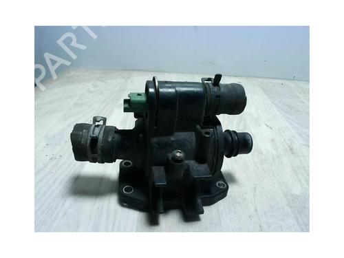 Used Thermostat housing FORD FIESTA V (JH_, JD_) 1.4 TDCi (68 hp) 21182934