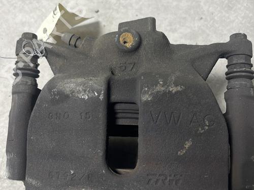 Used Right front brake caliper Right front brake caliper AUDI A3 (8V1, 8VK) 2.0 TDI (150 hp) 33402621 33402621