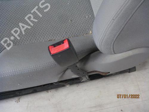 Right front seat VW PASSAT B6 (3C2) 2.0 TDI 16V | BP33322115C16 - Image 2