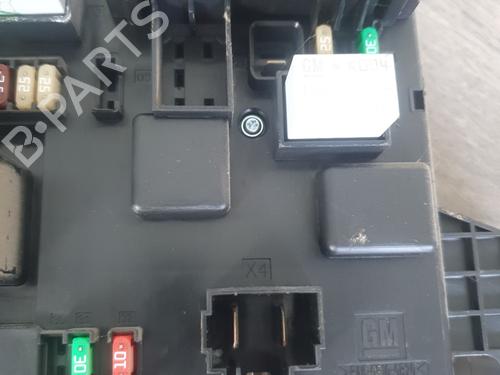 Fuse box OPEL ZAFIRA TOURER C (P12) 2.0 CDTi (75) | BP31058142E1
