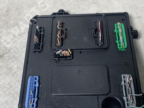 Used Comfort control module RENAULT MEGANE III Coupe (DZ0/1_) 1.5 dCi (DZ0B) (106 hp) 30705235