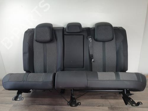 Sæde Bagtil PEUGEOT 3008 II SUV (MC_, MR_, MJ_, M4_) 1.2 THP/ PureTech 130 (MRHNSM, MRHNSU, MRHNSJ, MRHNYW,... (131 hp) 25619849