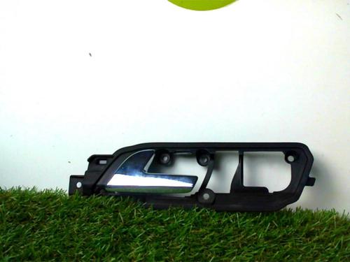 Used Front left interior door handle VW POLO (9N_, 9A_) 1.4 TDI (75 hp) 24023699