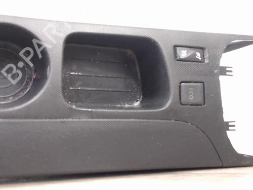 Middle console RENAULT CLIO IV Grandtour (KH_) 1.5 dCi 90 (KHN3, KHN4) | BP31252171I22 
