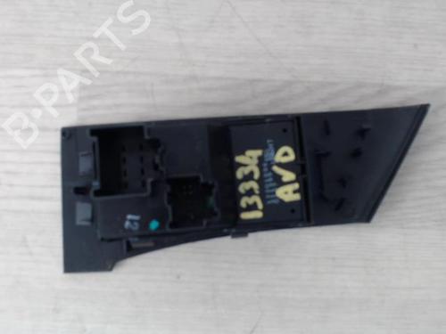 Right front window switch OPEL ASTRA J (P10) 2.0 CDTI (68) | BP21183032I26