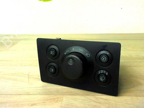 Used Headlight switch OPEL ZAFIRA / ZAFIRA FAMILY B (A05) 1.9 CDTI (M75) (150 hp) 24021244