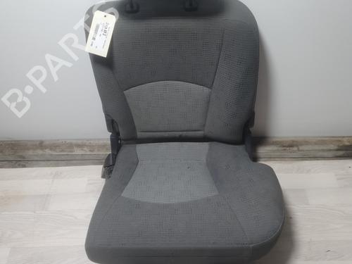 Sedile posteriore Sedile posteriore HYUNDAI H-1 / STAREX Bus (A1) 2.5 CRDi (140 hp) 33876989 33876989