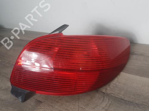 Used Right taillight PEUGEOT 206 Hatchback (2A/C) 1.4 i (75 hp) 31708002