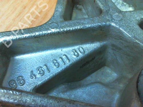 Engine mount PEUGEOT 407 SW (6E_, 6D_) 2.0 HDi 135 | BP29618777M89