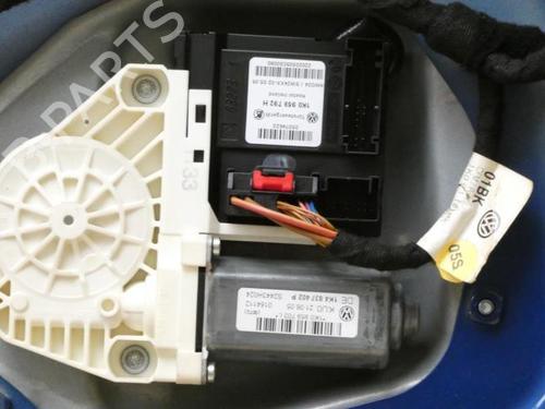 Right front door VW GOLF V (1K1) 2.0 GTI | BP25618941C3